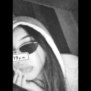 Meet your Posher, Mauri cardoza